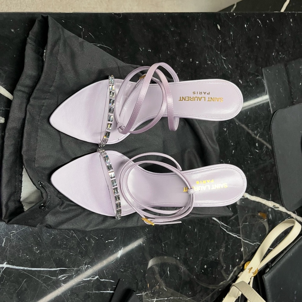 Saint Laurent Women's gippy 110 sandal